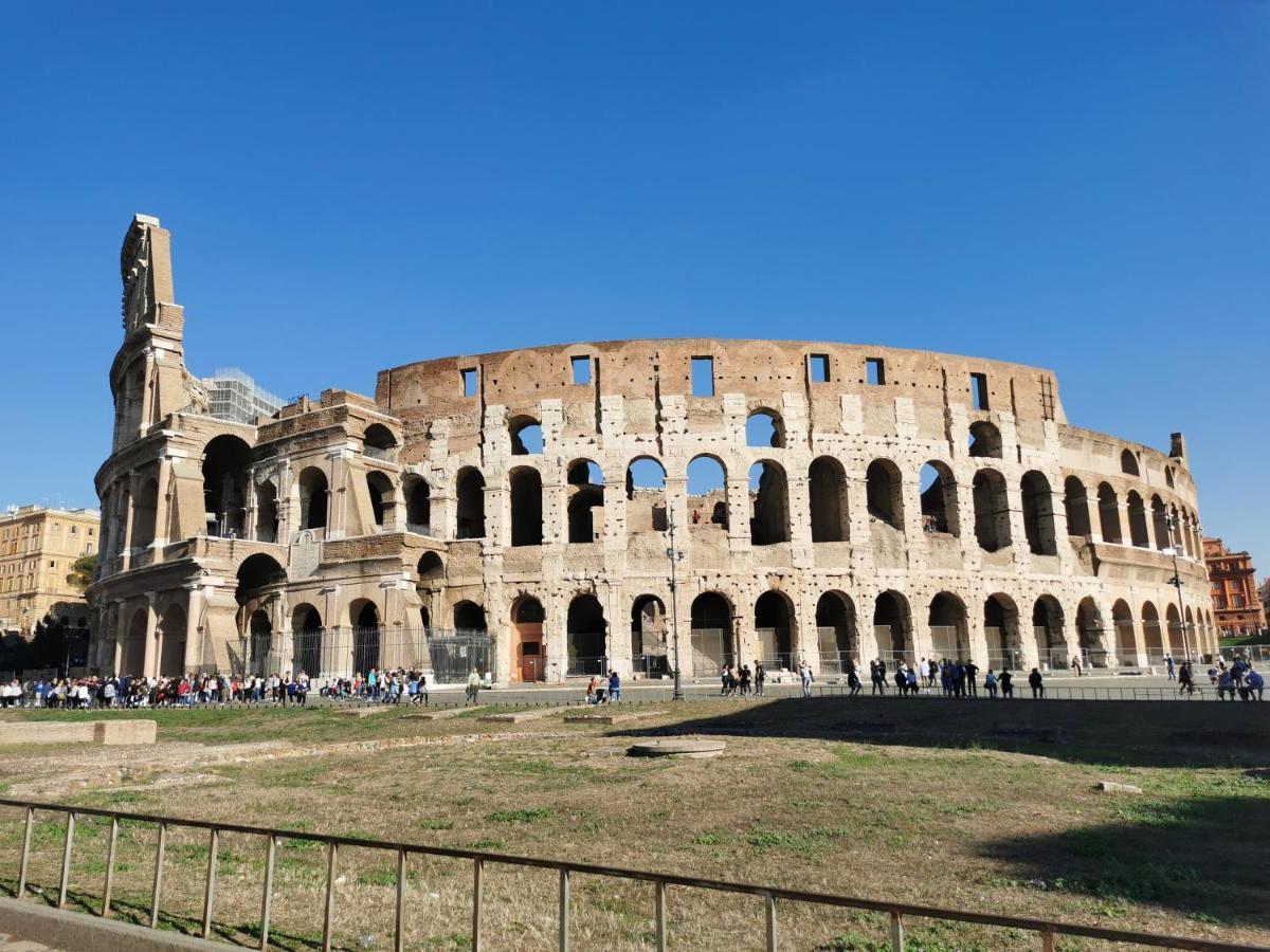 50 Passi Colosseo Apartment Rome Bagian luar foto