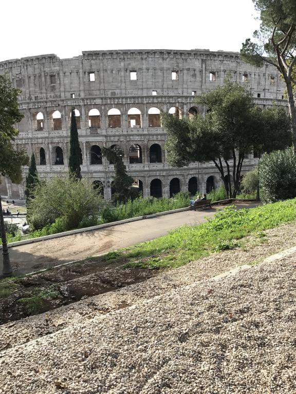 50 Passi Colosseo Apartment Rome Bagian luar foto